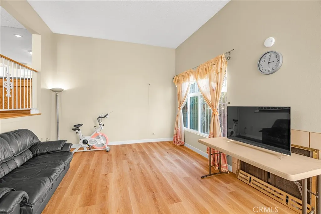 825 E Newmark Avenue A, Monterey Park, California 91755 home-pic-3